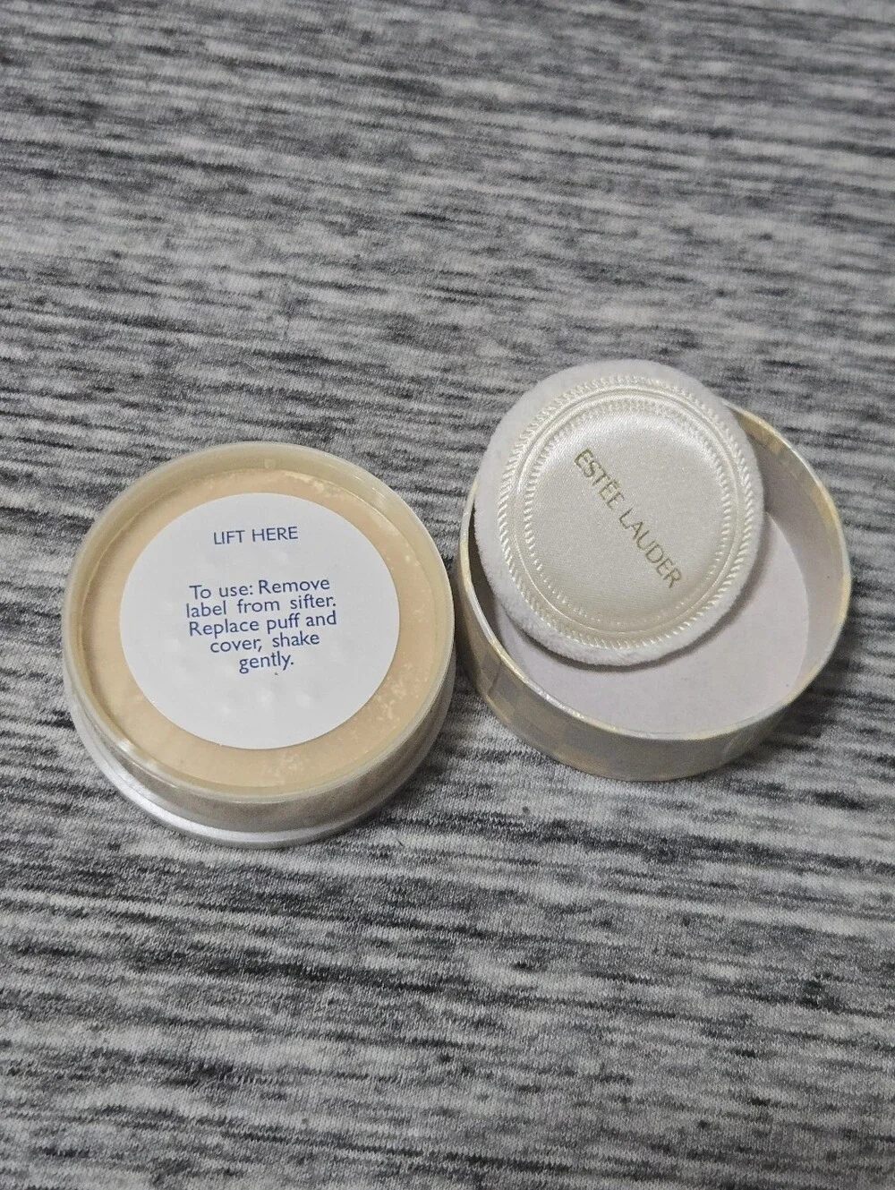 Estee Lauder Lucidity Translucent Loose Powder (06 Transparent) 6g Travel Size